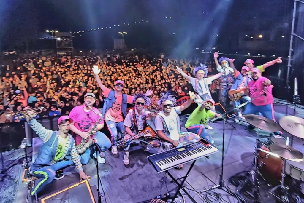 Contratar a LOS PELUCA al: 011 5452-1766 / Banda de Covers para Fiestas y Eventos Contratar a LOS PELUCA al: 011 5452-1766 / Banda de Covers para Fiestas y Eventos