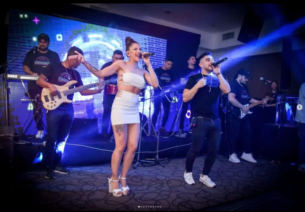 MONAMI Contacto al: 011 5452-1766 / Banda de Covers para Fiestas MONAMI Contacto al: 011 5452-1766 / Banda de Covers para Fiestas