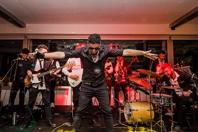 Contratar a LA KOSHER NOSTRA Contacto al: 011 5452-1766